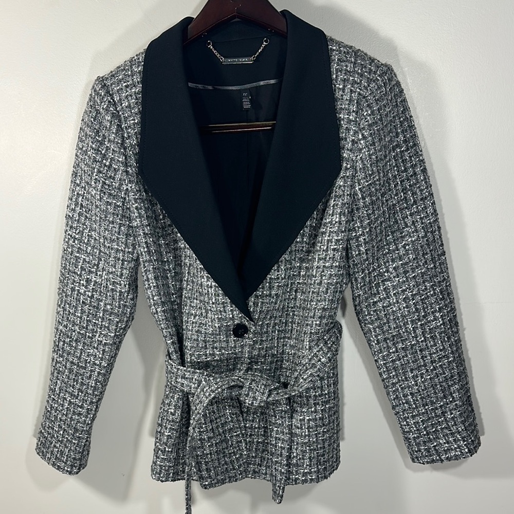 White House Black Market Women's Black and Gray Tweed tied belted Jacket size 8P